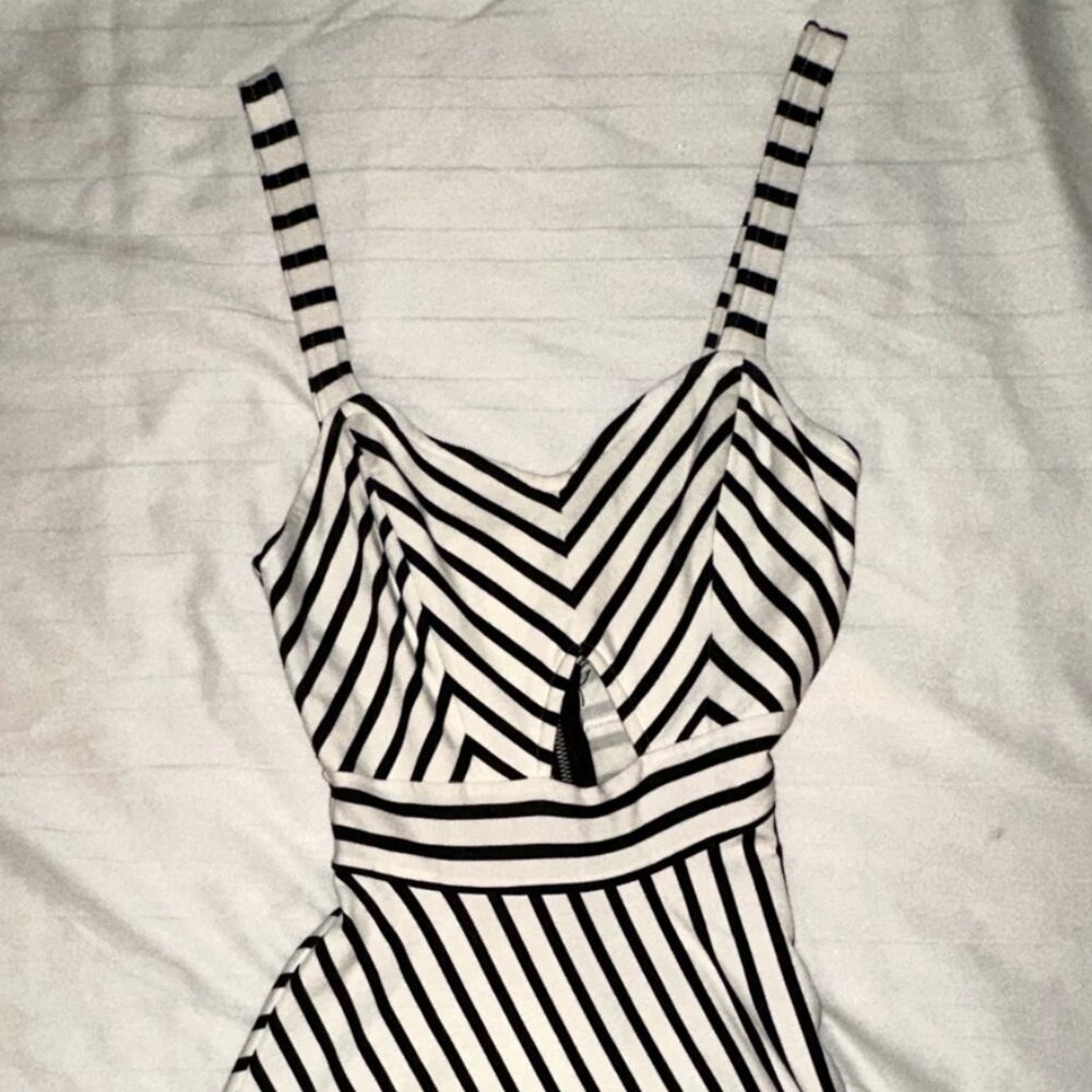 PacSun Black & White Dress Medium | New With Tags